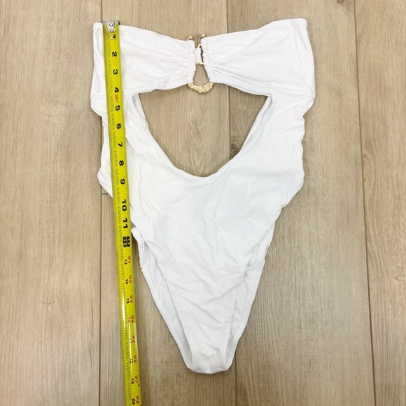 Michael Costello x REVOLVE Amerie One Piece in White Size S - Picture 8 of 8